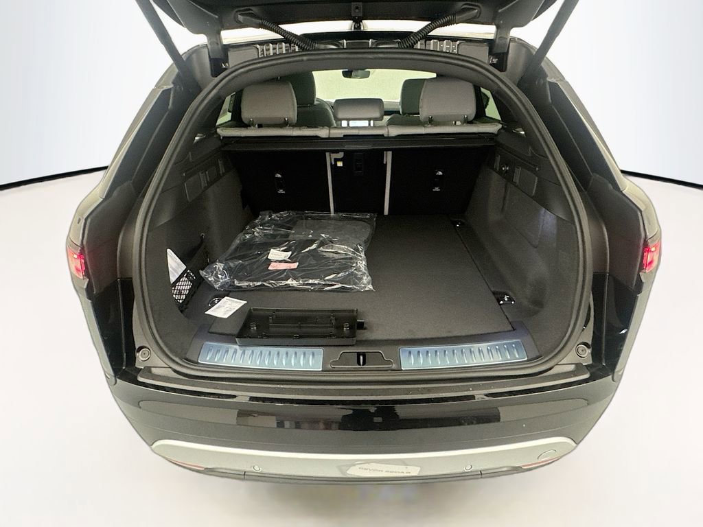 New 2026 Land Rover Range Rover Velar S image 26