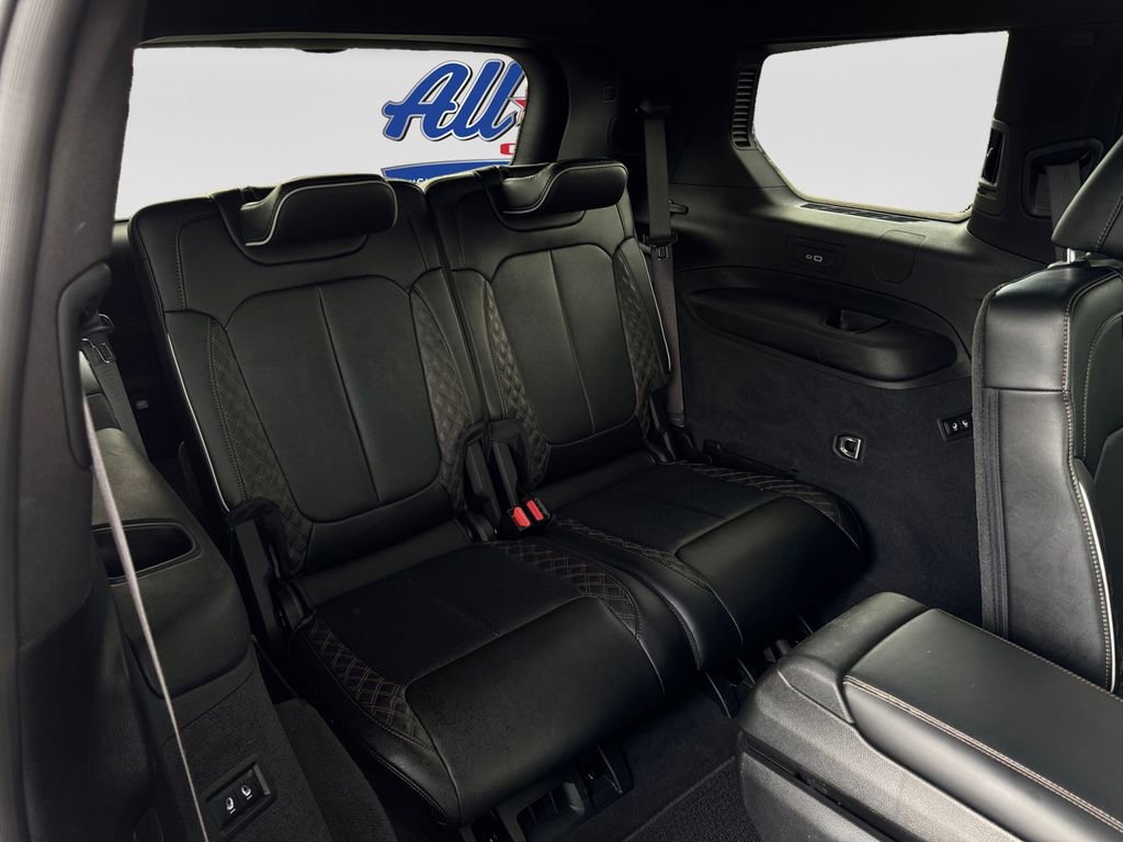 Used 2024 Jeep Grand Cherokee L Summit w/ Advanced Protech Group IV AWD/4WD image 34