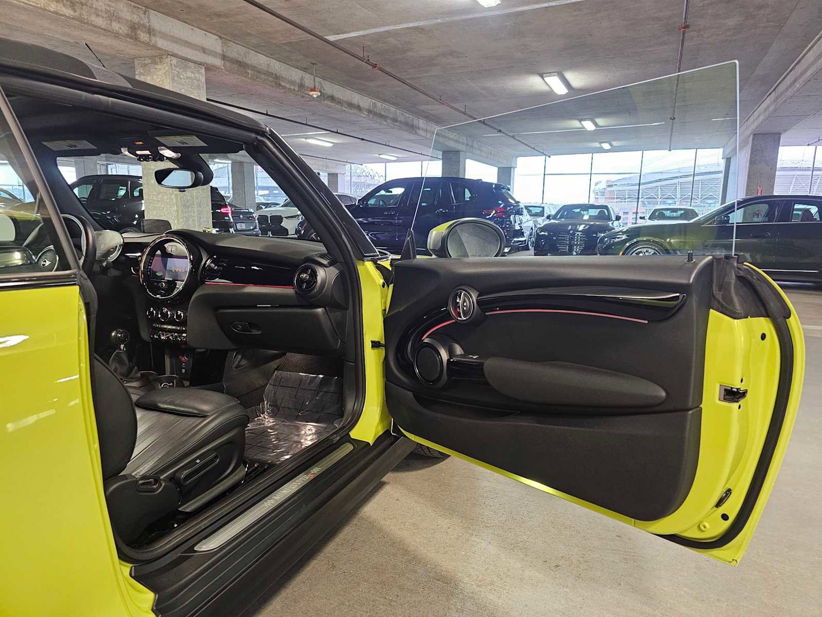 Used 2022 MINI Cooper S image 32