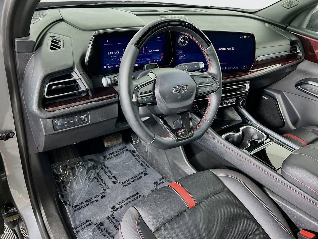 Used 2025 Chevrolet Traverse RS w/ LPO, Floor Liner Package AWD/4WD image 9