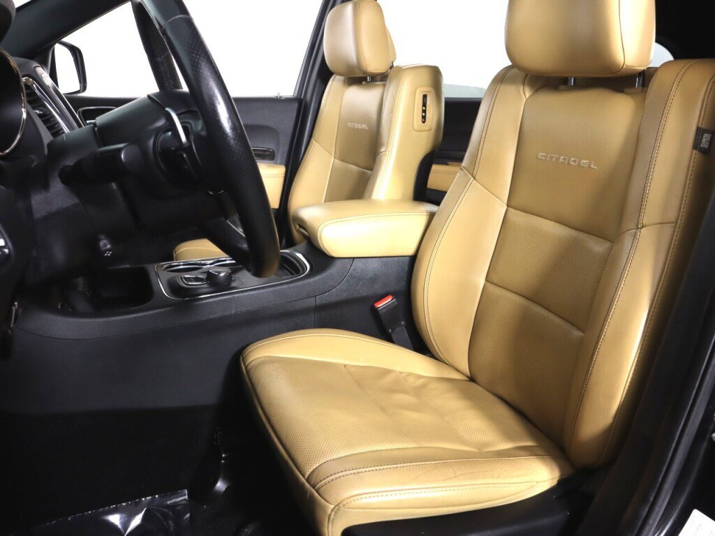 Used 2015 Dodge Durango Citadel w/ Technology Group RWD image 30
