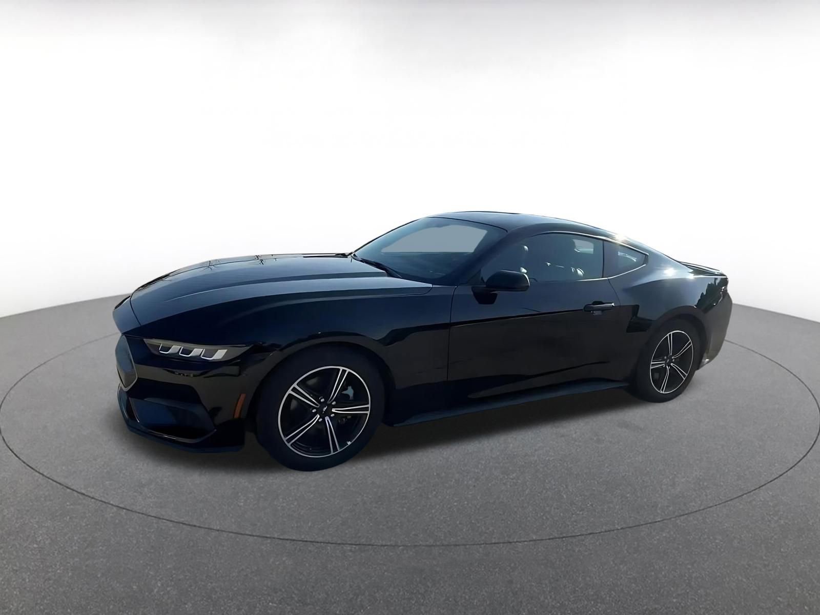Used 2024 Ford Mustang Premium image 8