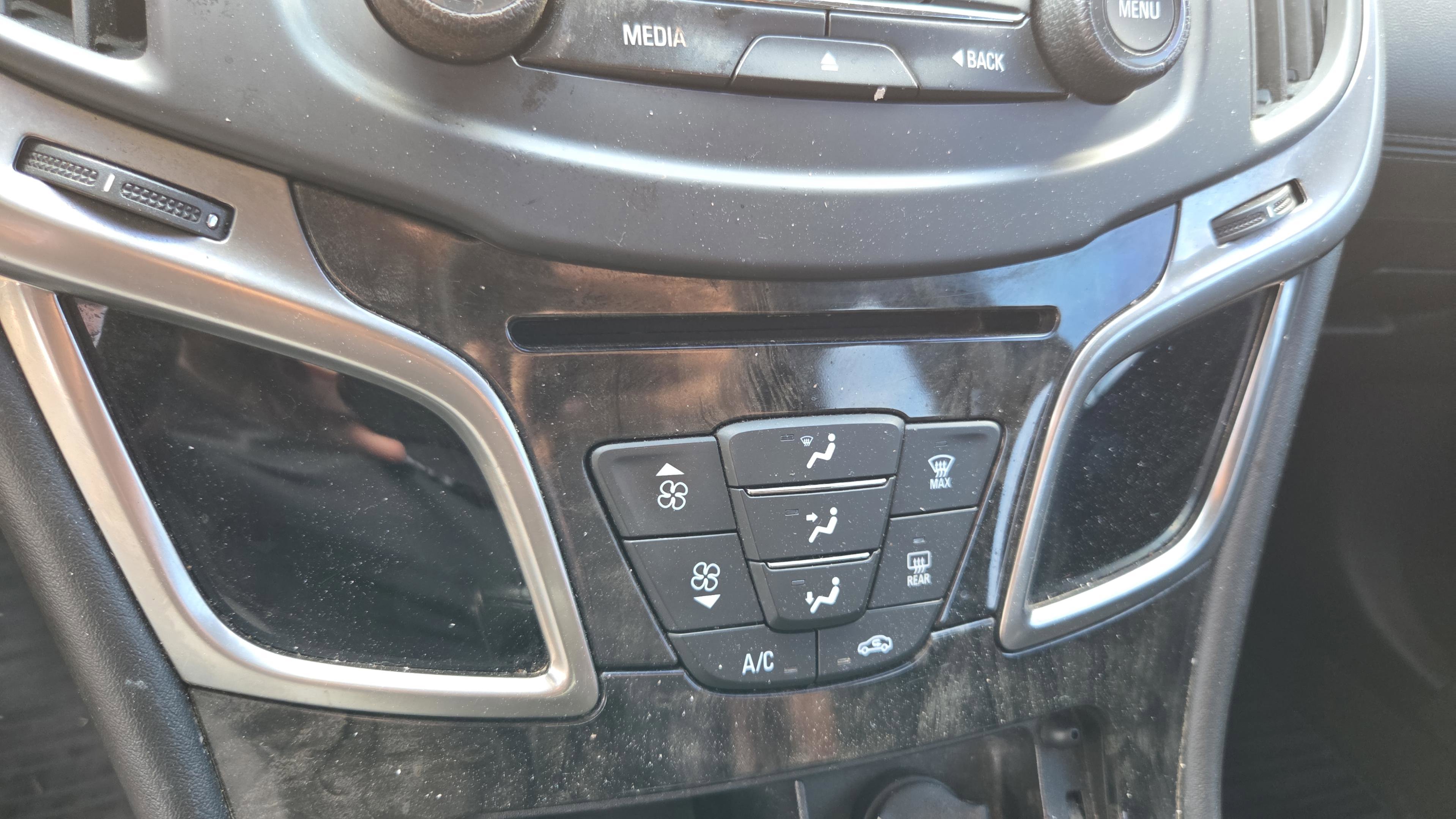 Used 2016 Buick LaCrosse Sport Touring image 23