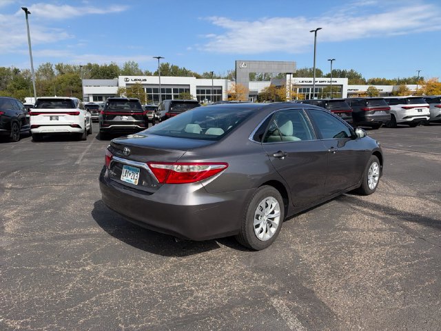 Used 2017 Toyota Camry LE FWD image 22