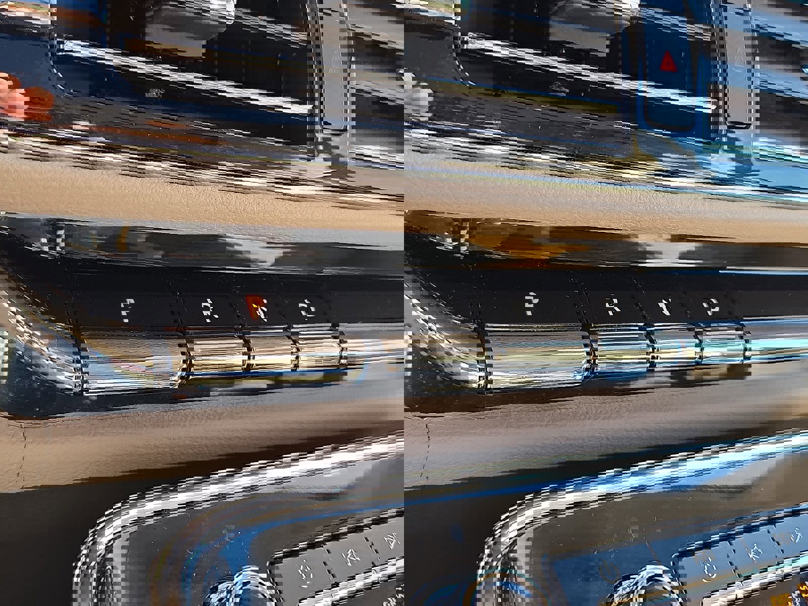 Used 2023 Lincoln Navigator Reserve image 16