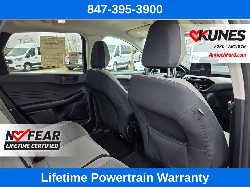 Used 2022 Ford Escape SE w/ Cold Weather Package FWD image 24