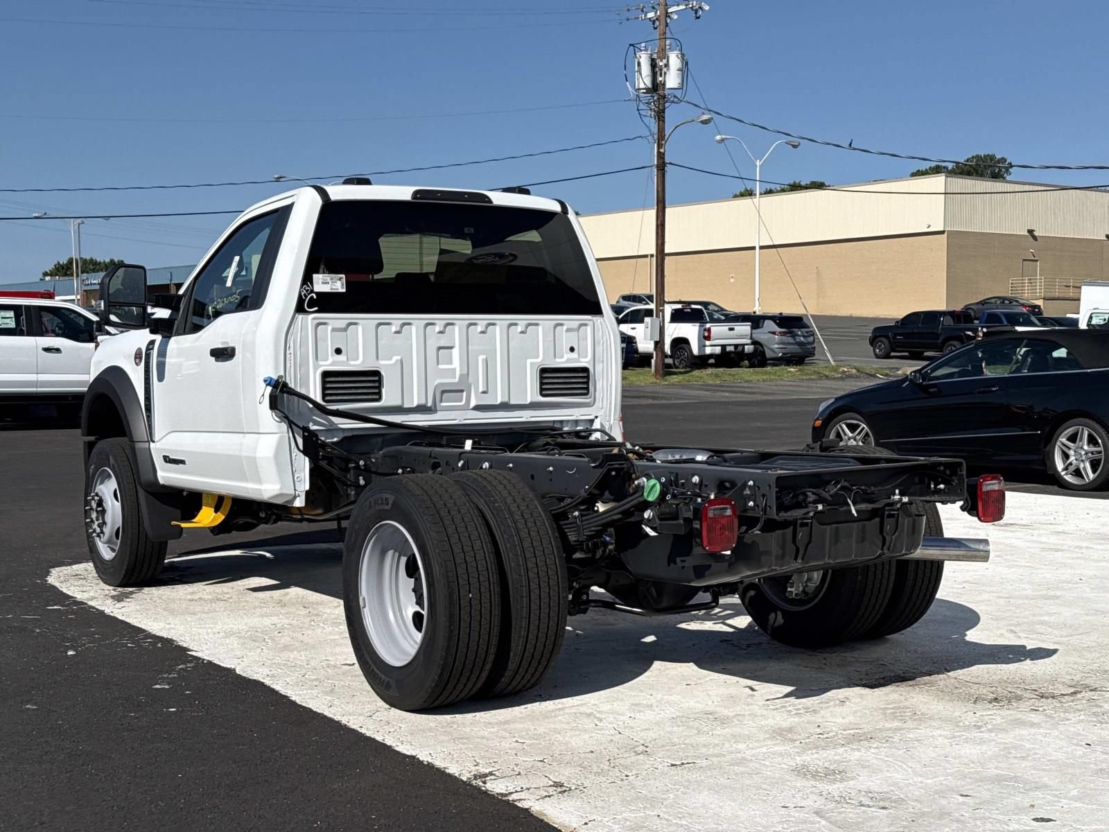 New 2026 Ford F600 4x4 Regular Cab Super Duty w/ XLT Value Package image 5