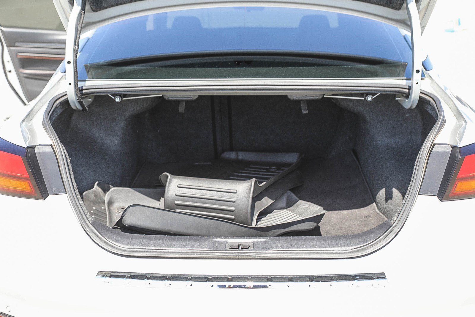 Used 2021 Nissan Altima 2.5 SR FWD image 18