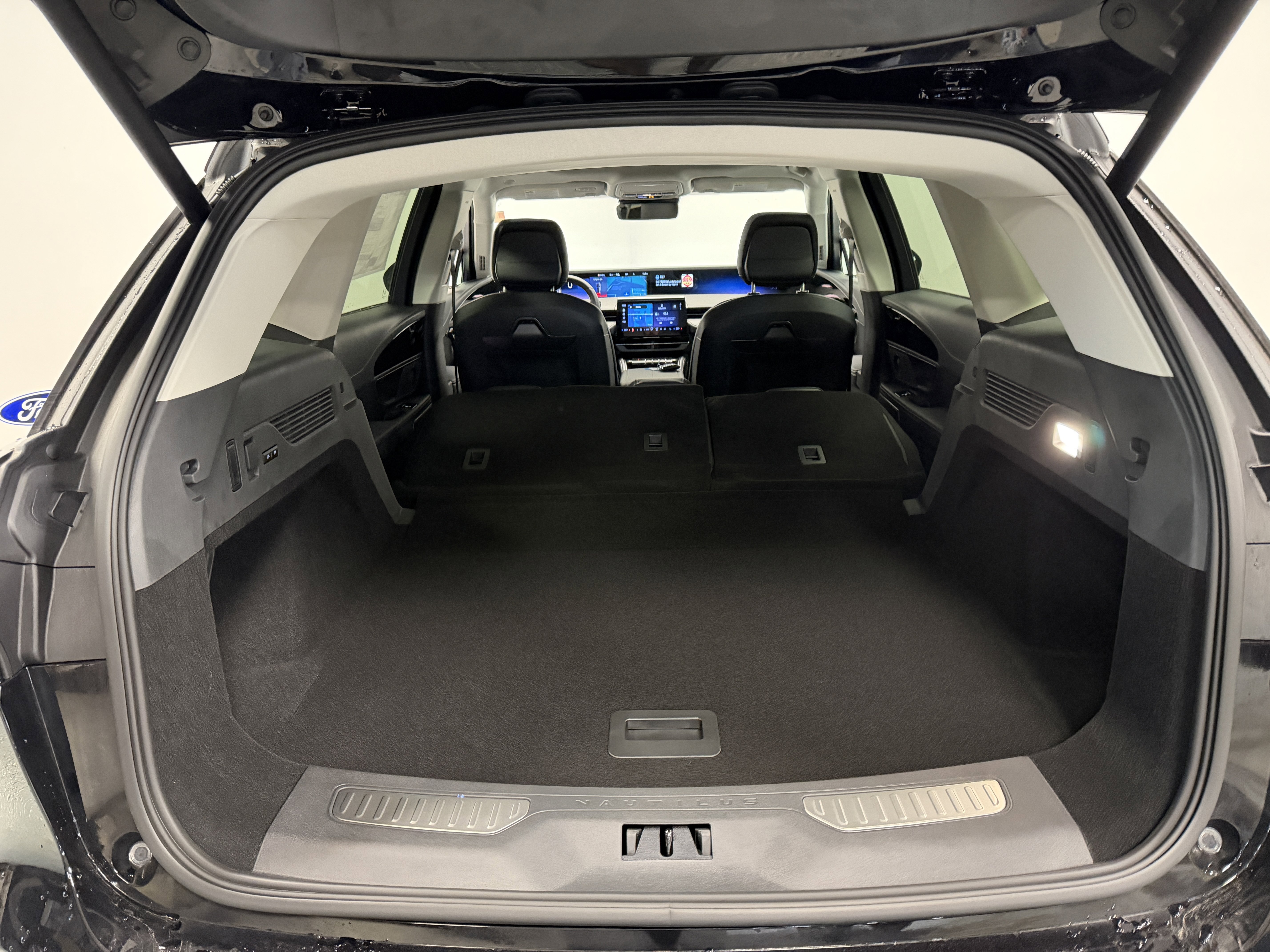 New 2026 Lincoln Nautilus Reserve image 33