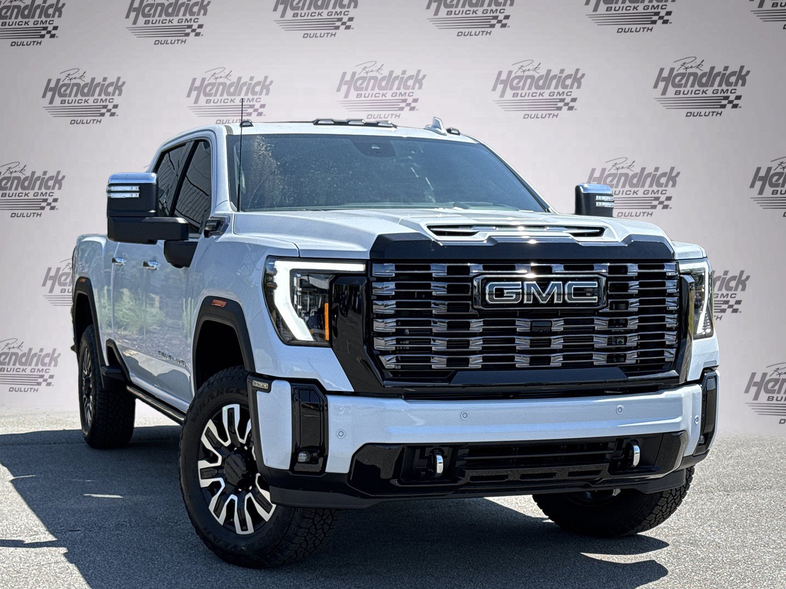 New 2026 GMC Sierra 2500 Denali Ultimate AWD/4WD image 2