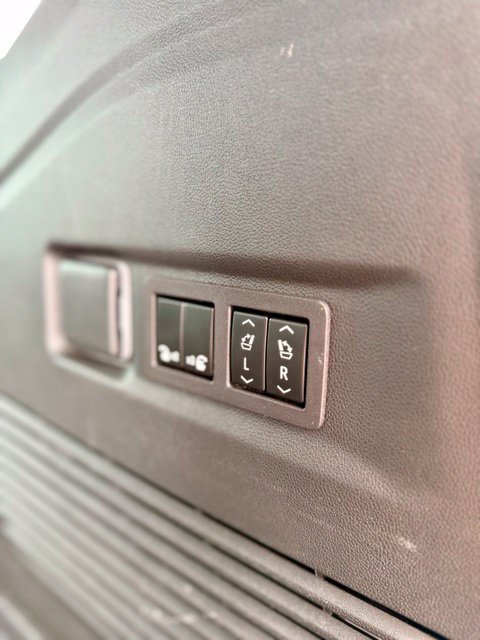 Certified 2024 GMC Yukon XL Denali Ultimate AWD/4WD image 36