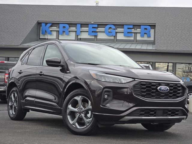 Certified 2023 Ford Escape ST-Line Select w/ Tech Pack #1 AWD/4WD image 3