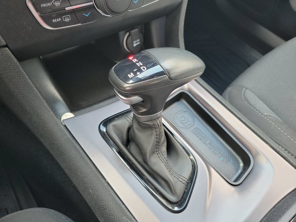 Used 2021 Dodge Charger SXT w/ Blacktop Package RWD image 15