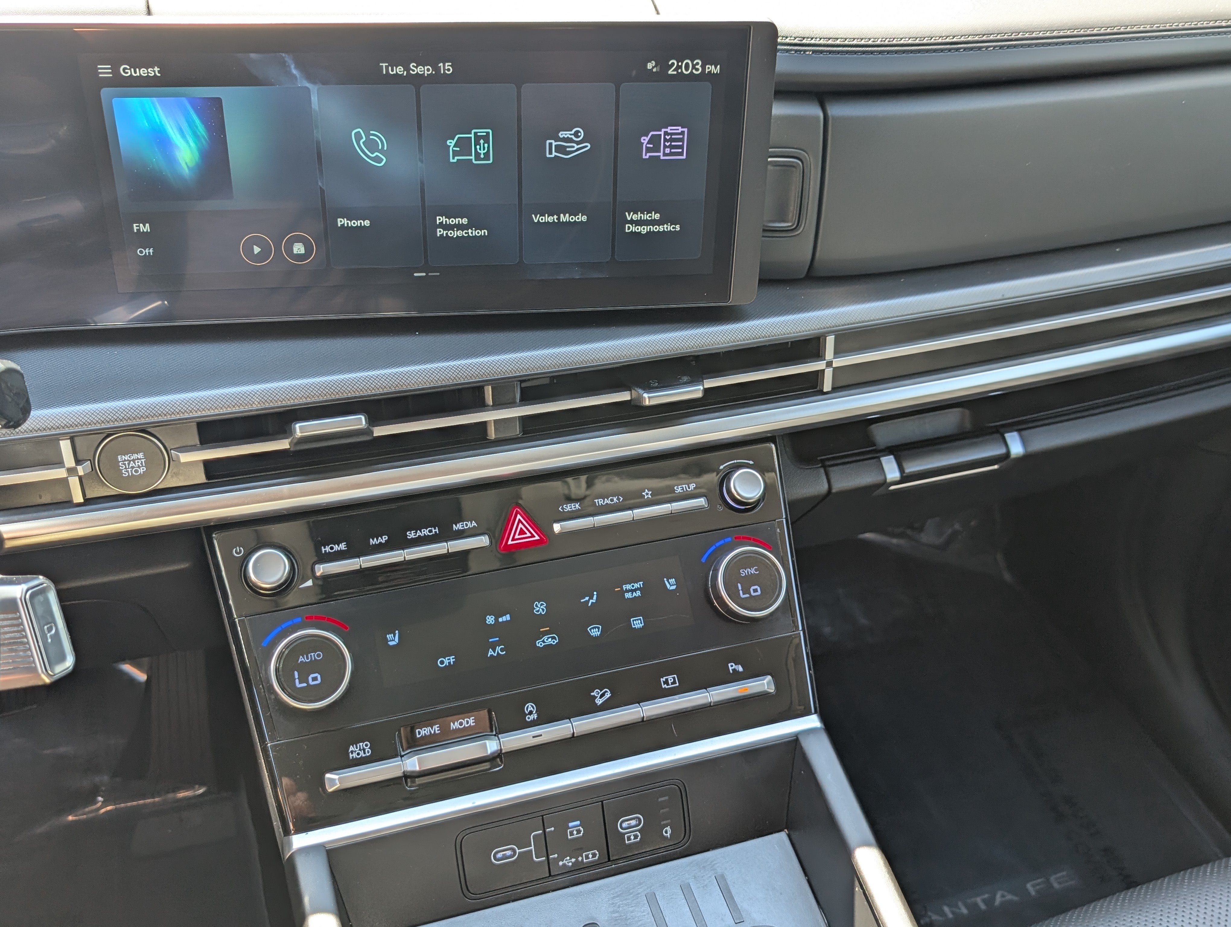 Used 2025 Hyundai Santa Fe SEL FWD image 28
