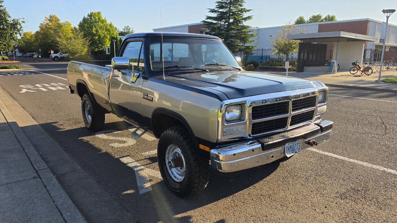 Used 1993 Dodge D/W Truck 250 AWD/4WD image 3