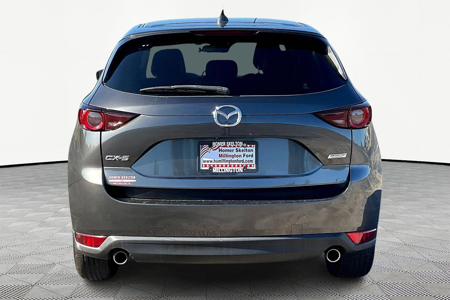 Used 2019 MAZDA CX-5 Touring image 4