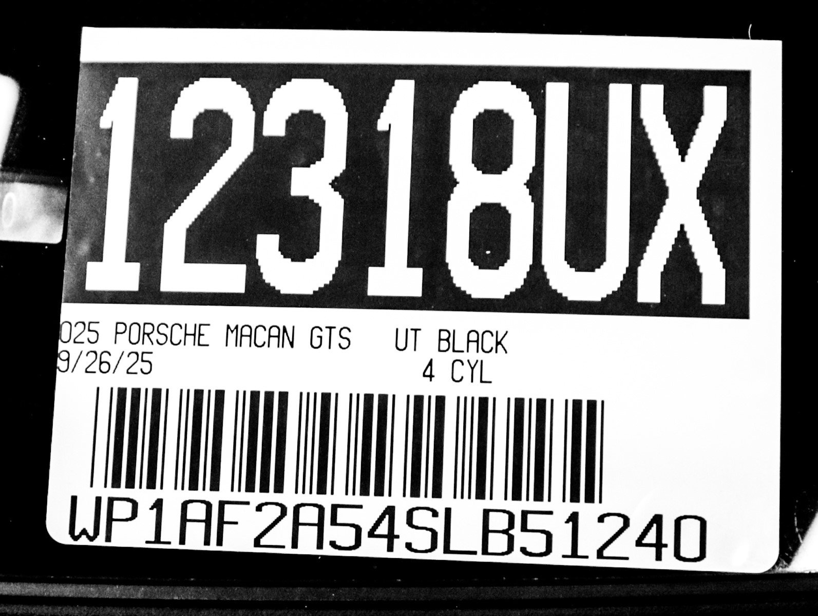 Certified 2025 Porsche Macan GTS image 26