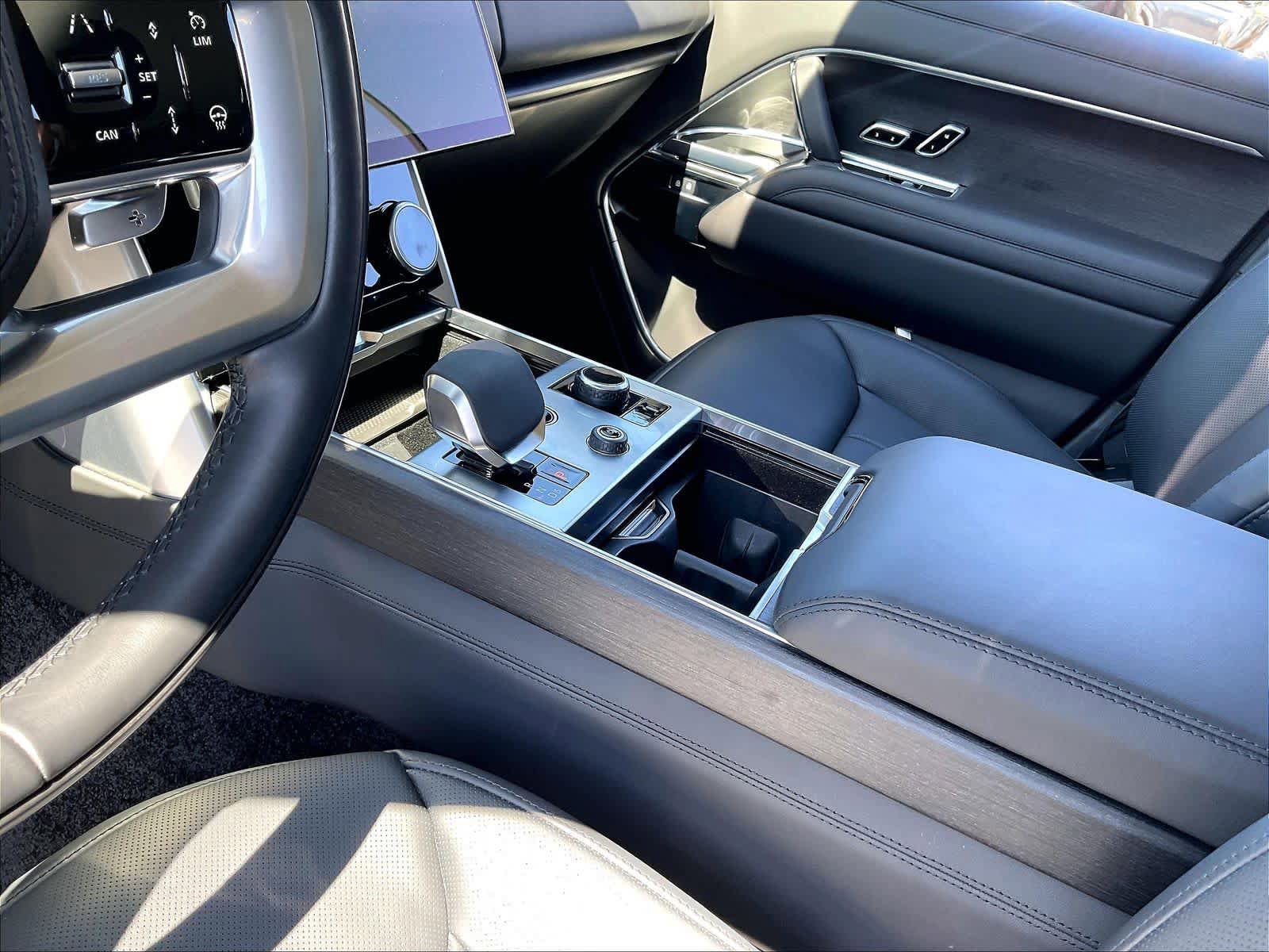 Used 2023 Land Rover Range Rover SE AWD/4WD image 19