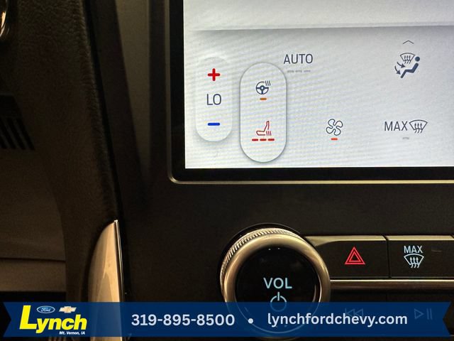 Used 2023 Ford Edge Titanium w/ Class II Trailer Tow Package AWD/4WD image 14