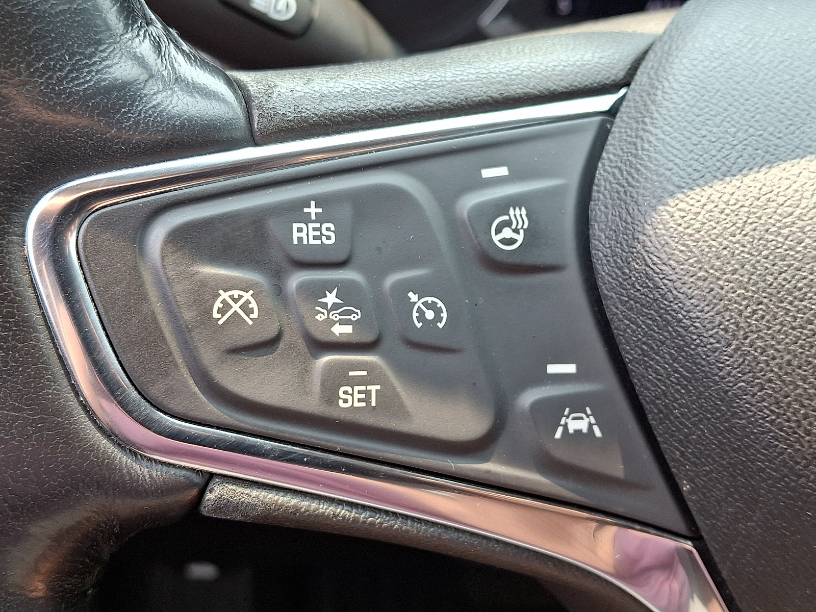 Certified 2019 Chevrolet Equinox Premier AWD/4WD image 24