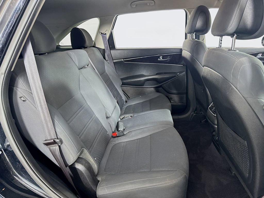 Used 2016 Kia Sorento LX w/ LX Convenience Package image 30