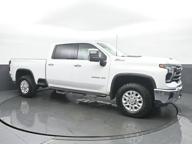 Used 2025 Chevrolet Silverado 2500 LTZ w/ LTZ Premium Package AWD/4WD image 7