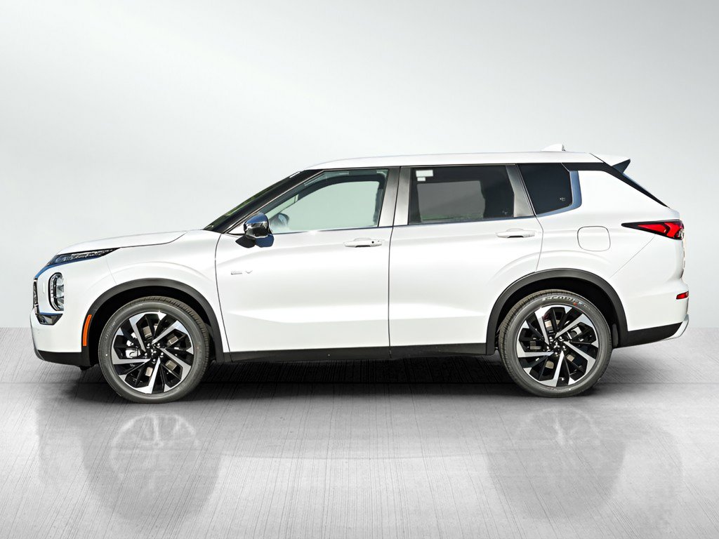 New 2025 Mitsubishi Outlander SE image 4