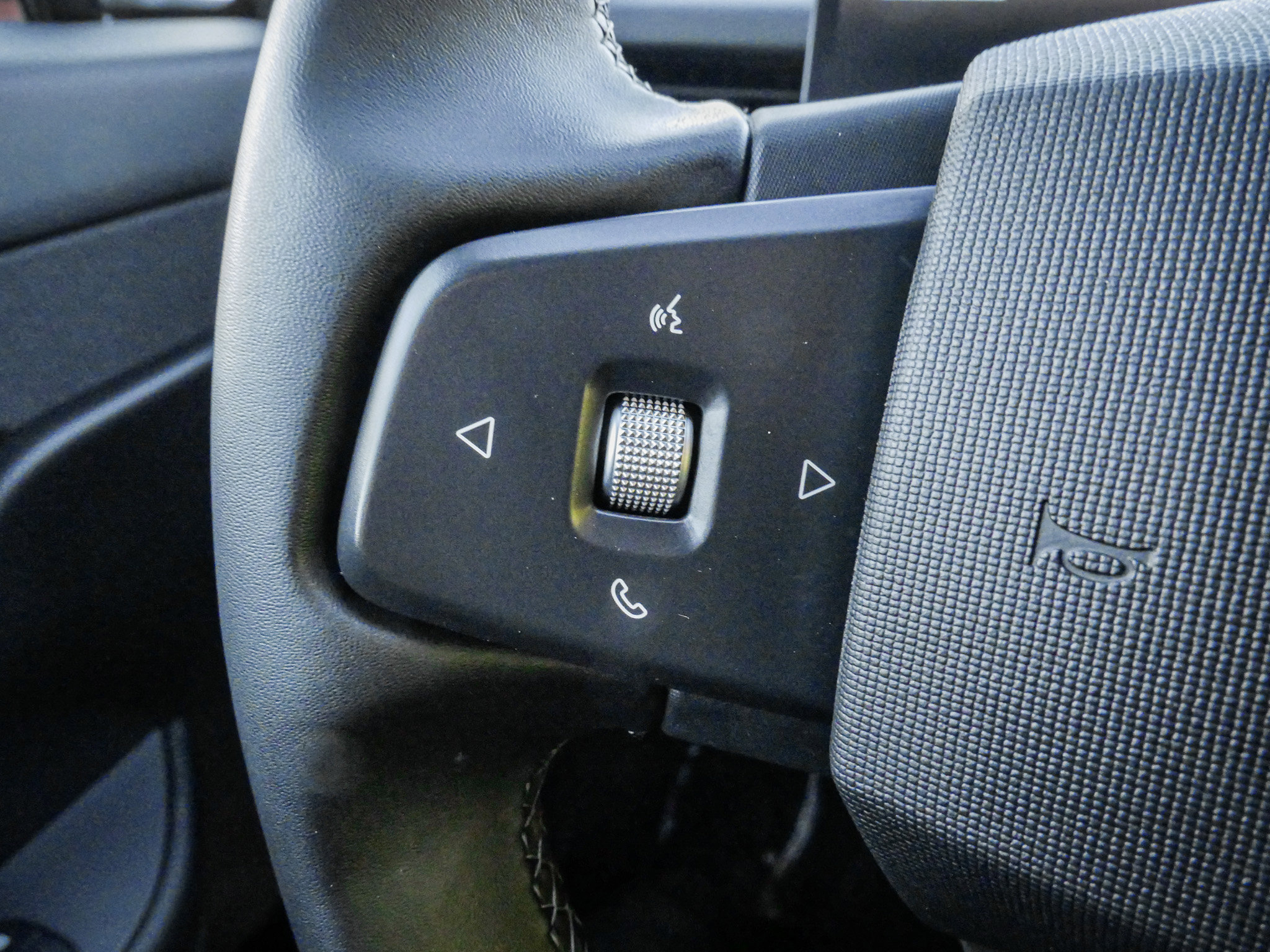 Used 2023 Fisker Ocean Ultra image 19