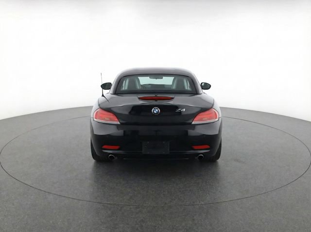 Used 2011 BMW Z4 sDrive30i image 4