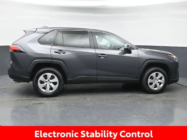 Certified 2025 Toyota RAV4 LE AWD/4WD image 8