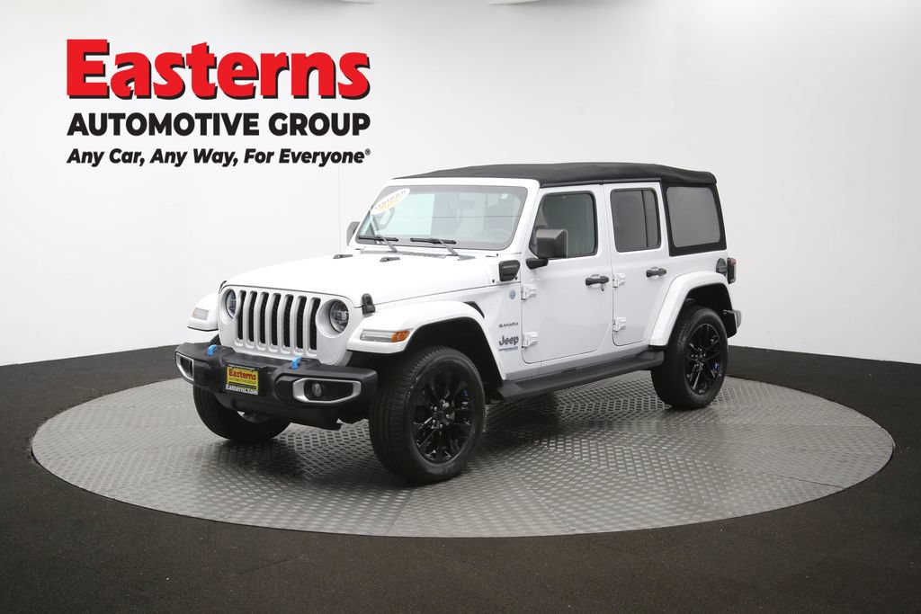 Used 2022 Jeep Wrangler Unlimited Sahara AWD/4WD image 57
