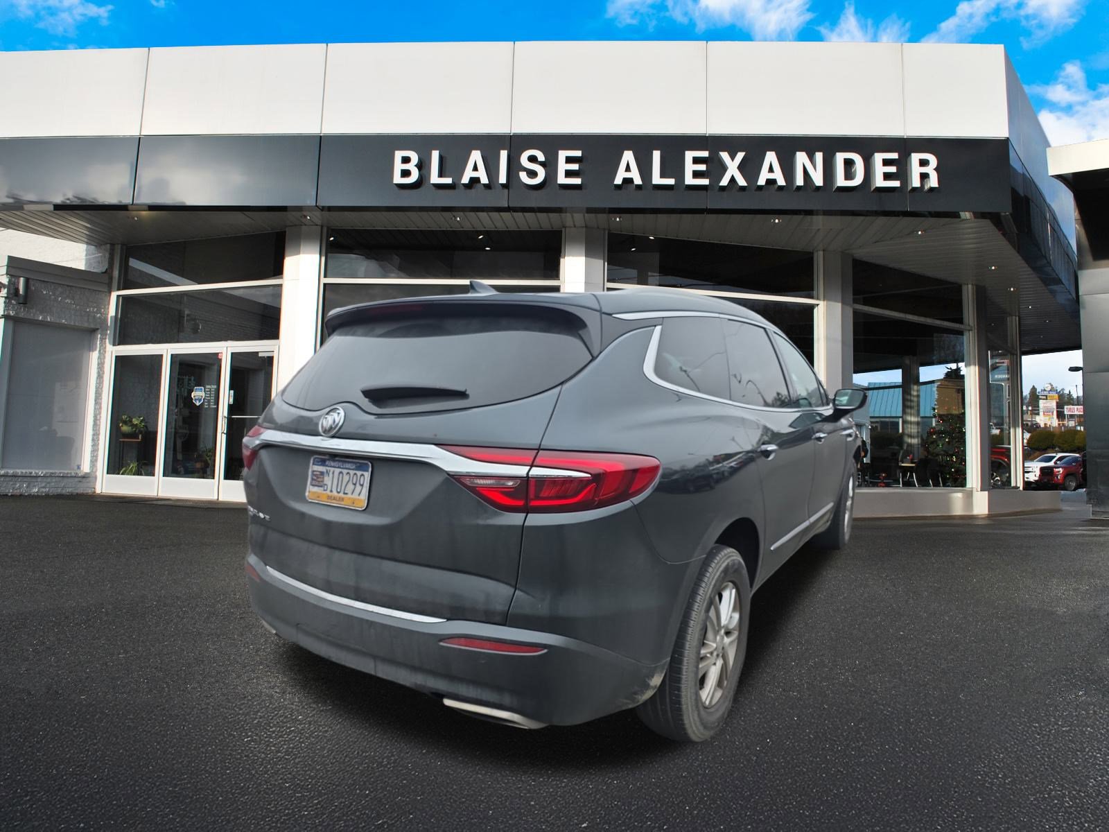 Used 2021 Buick Enclave Essence w/ Sound and Sites Package video 4