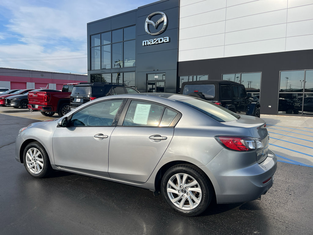 Used 2013 MAZDA MAZDA3 i Grand Touring image 3
