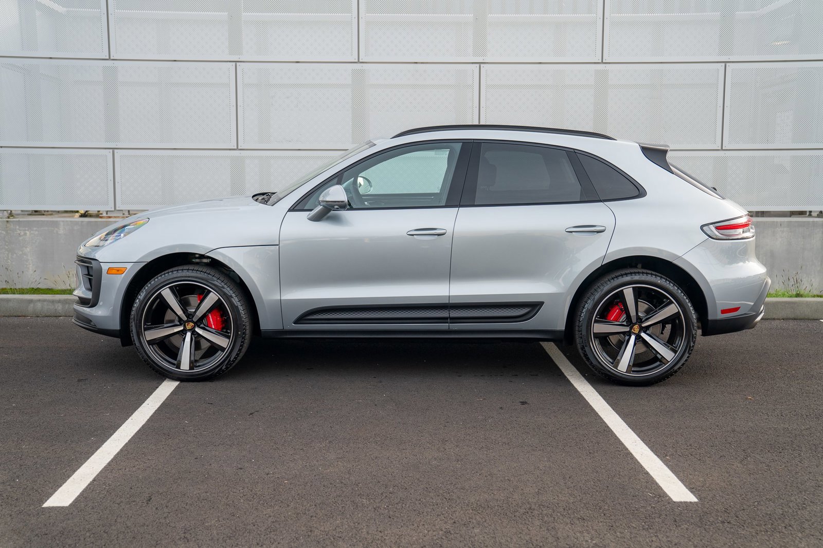 New 2026 Porsche Macan S image 2