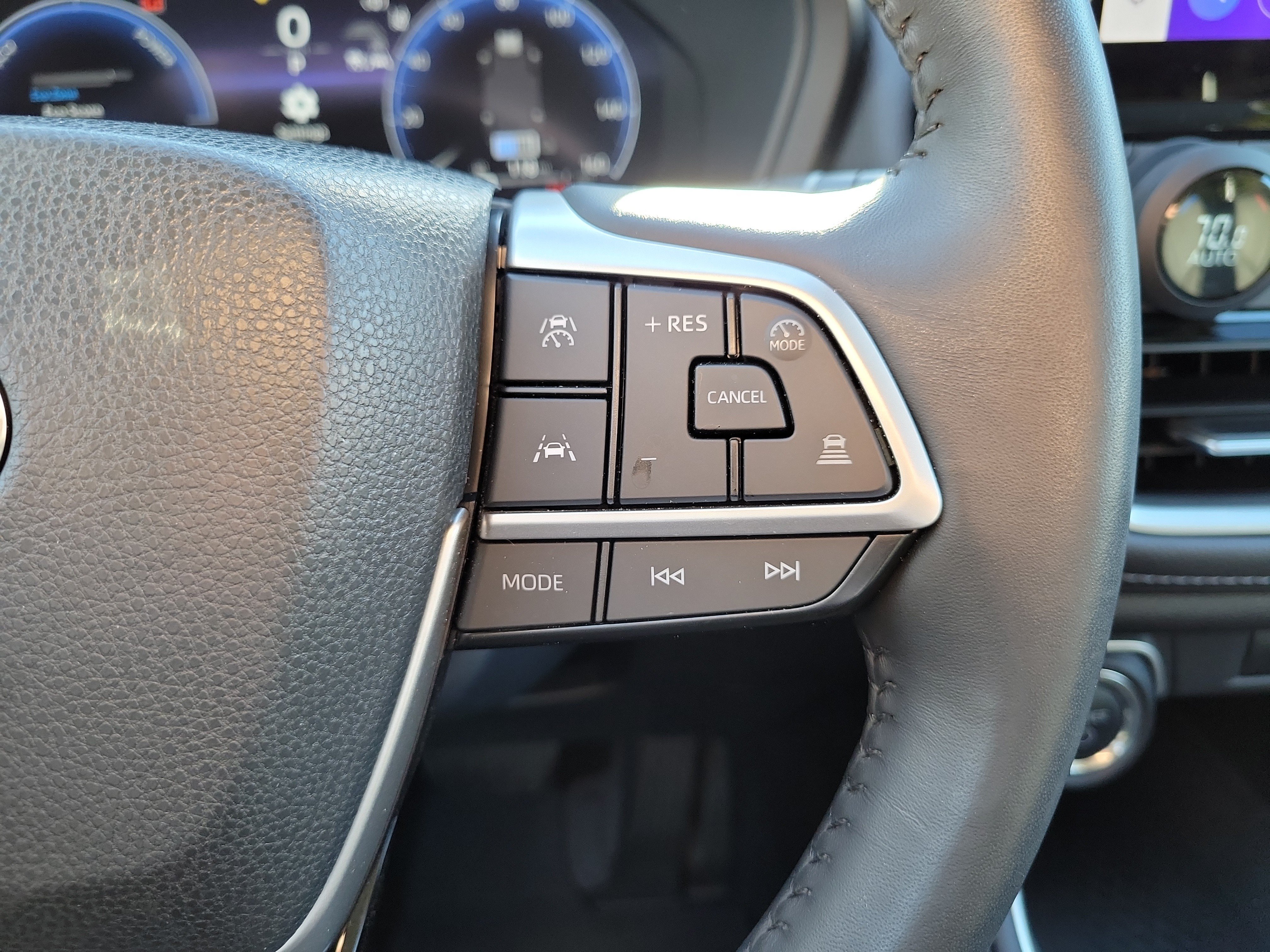 Used 2025 Toyota Grand Highlander AWD Hybrid image 28