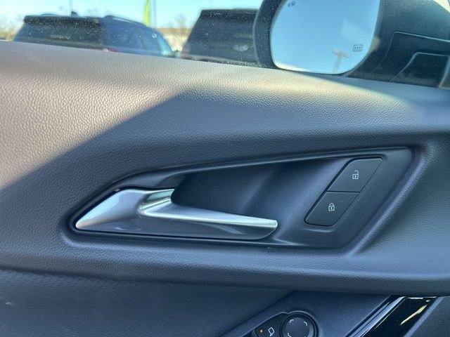 New 2026 Chevrolet Equinox LT FWD image 12