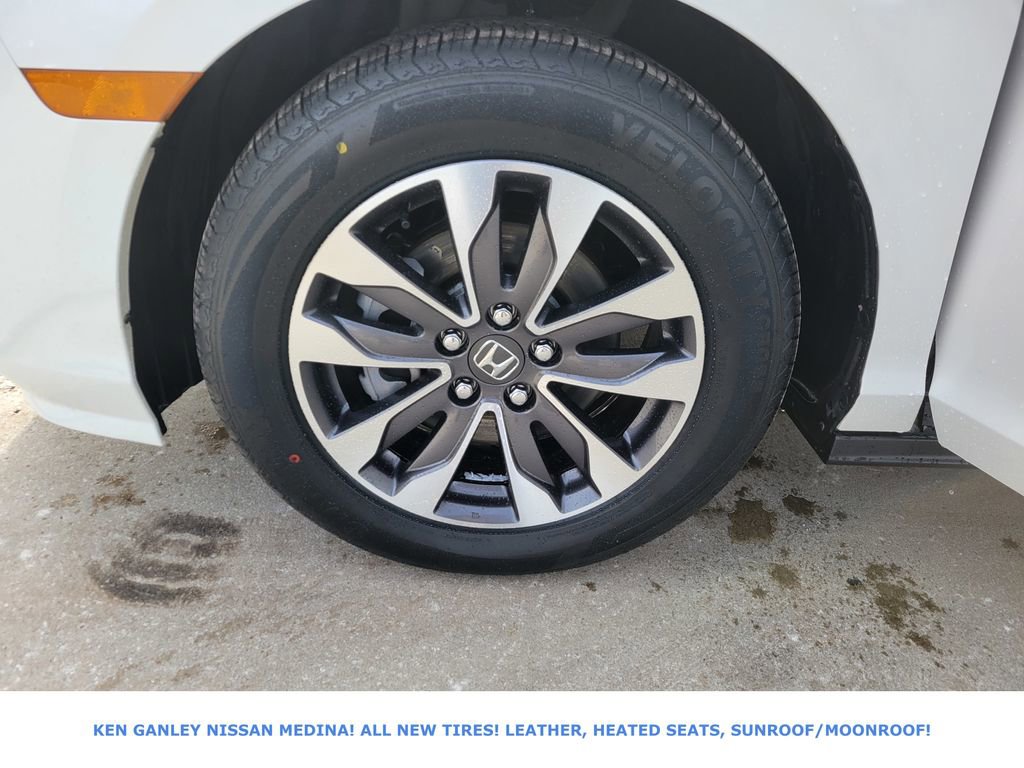 Used 2023 Honda Odyssey EX-L image 18