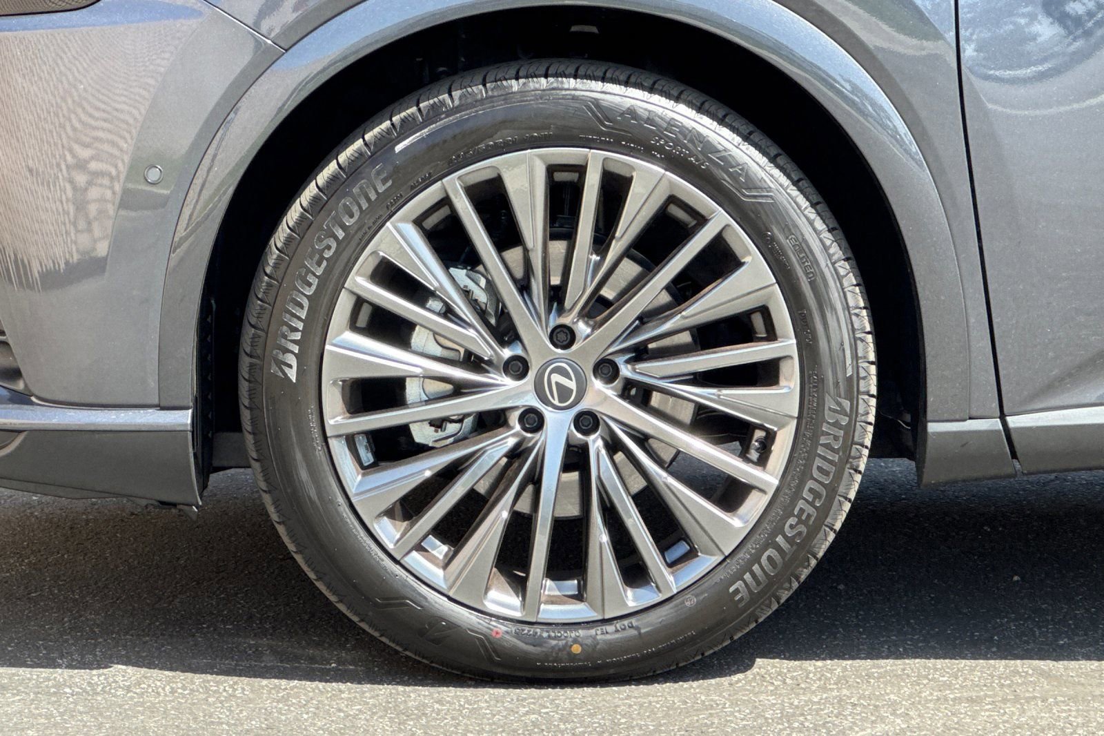 Certified 2026 Lexus RX 450h AWD w/ Convenience Package image 30