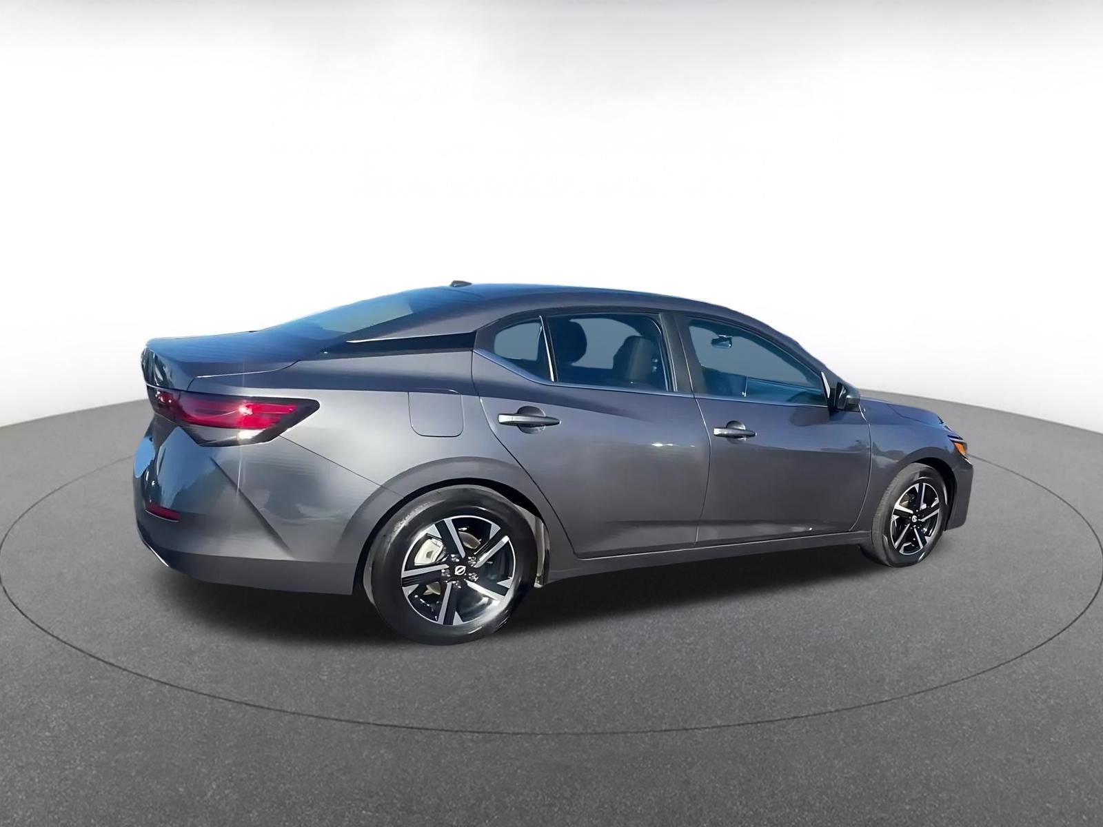 Used 2025 Nissan Sentra SV image 15