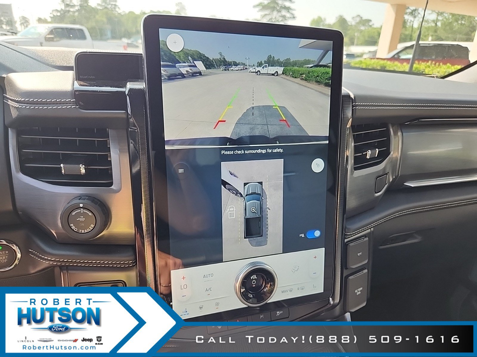 New 2023 Ford F150 Lightning Platinum AWD/4WD image 21