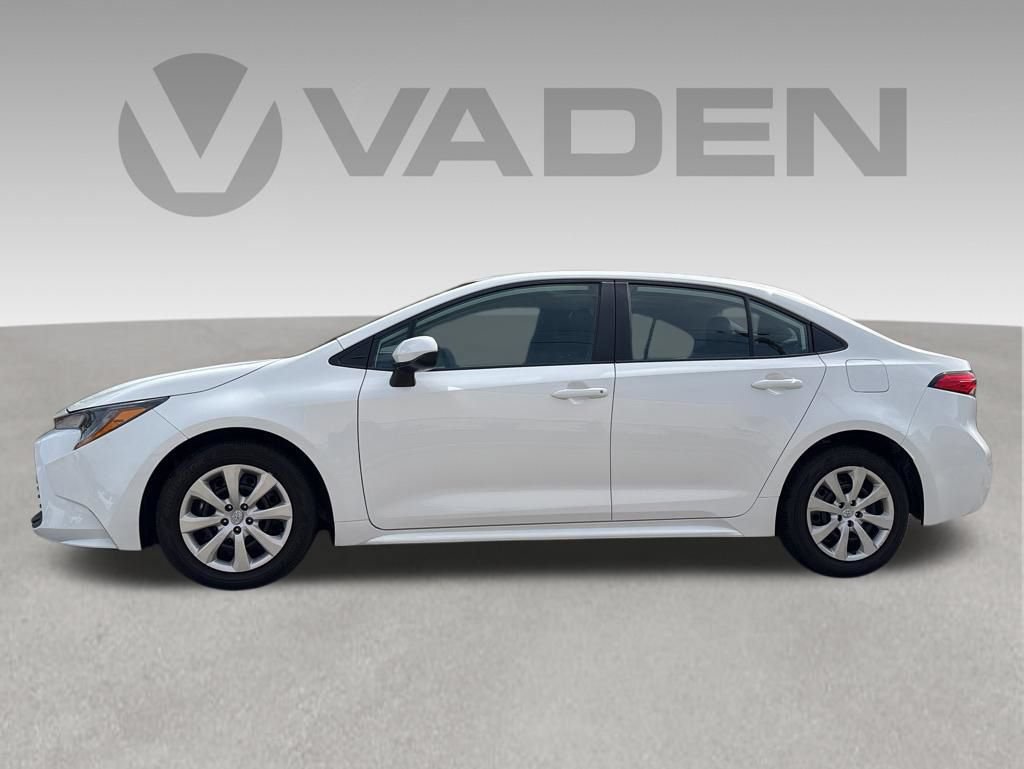 Used 2024 Toyota Corolla LE FWD image 15