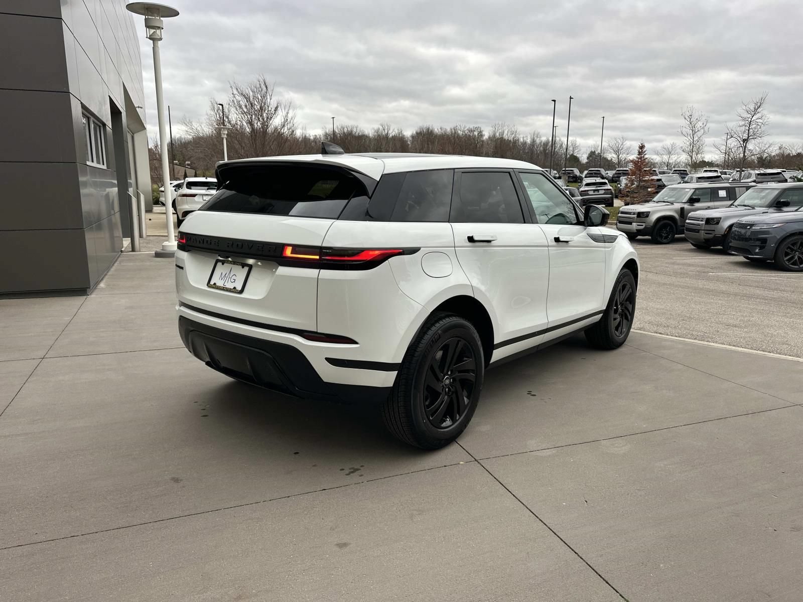 New 2026 Land Rover Range Rover Evoque S AWD/4WD image 5