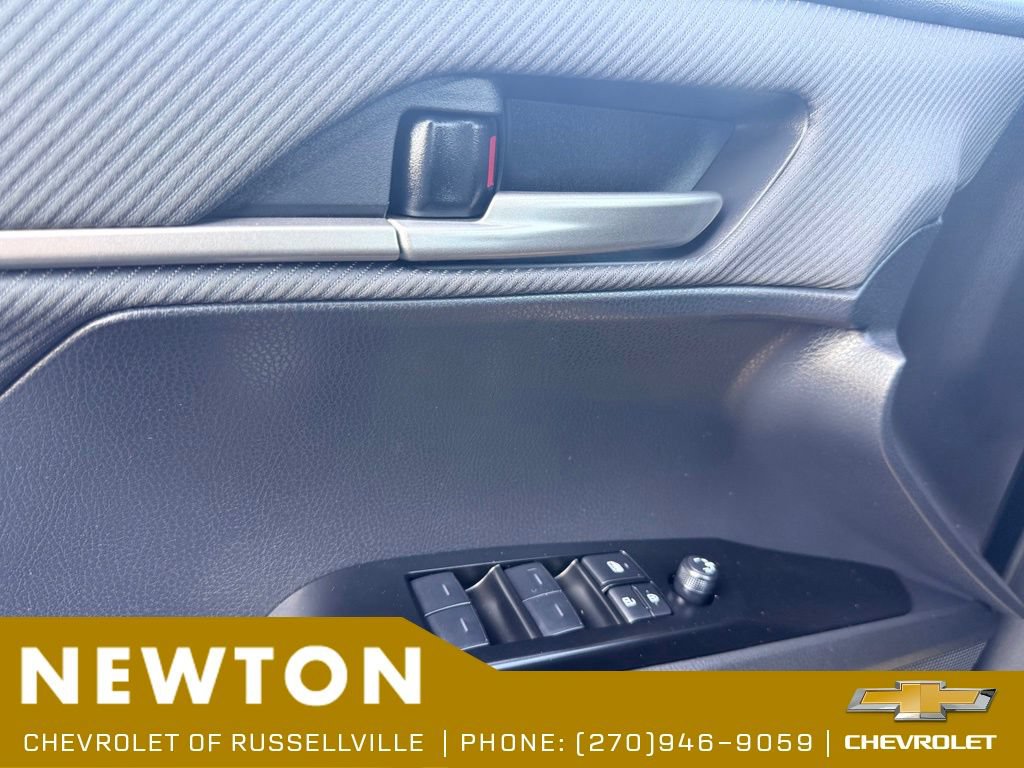 Used 2026 Toyota Camry SE FWD image 26