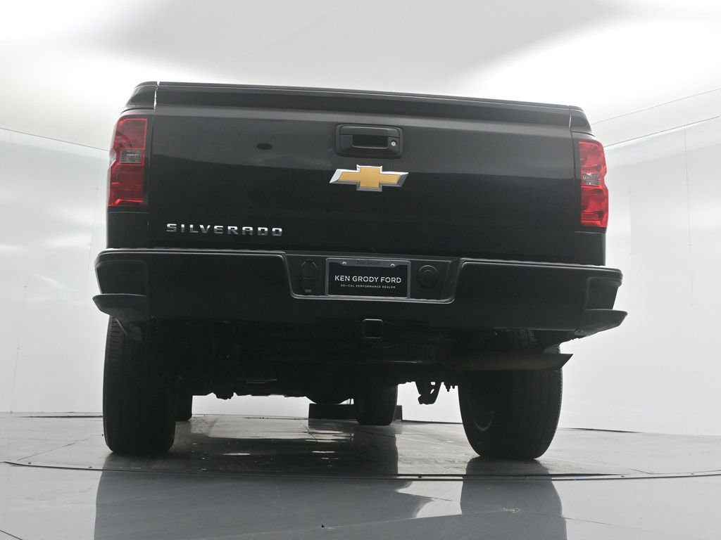 Used 2018 Chevrolet Silverado 1500 Custom w/ Custom Value Package image 43