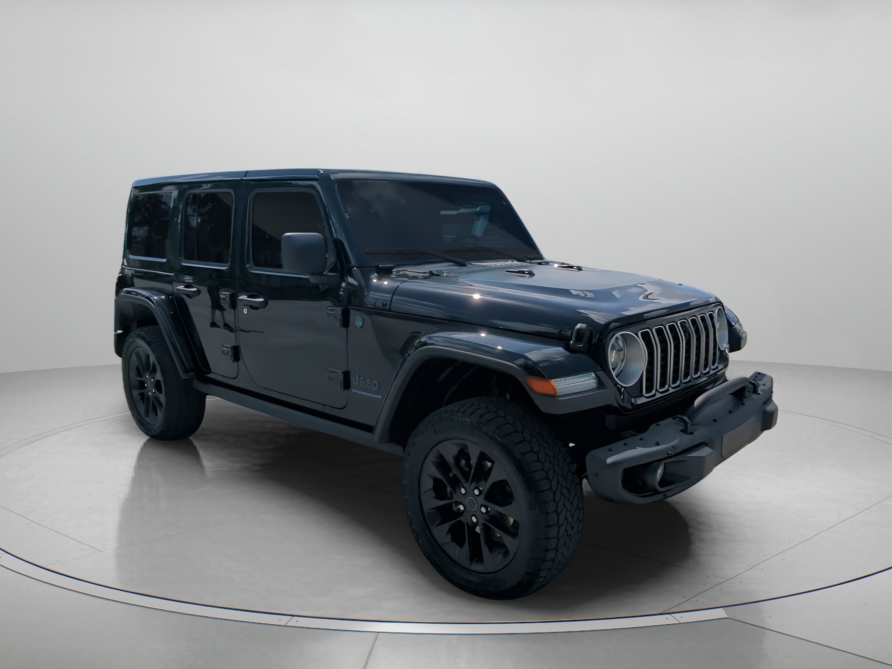 Used 2025 Jeep Wrangler Unlimited Sahara AWD/4WD image 2