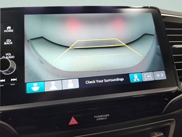 Used 2025 Honda Ridgeline TrailSport image 5