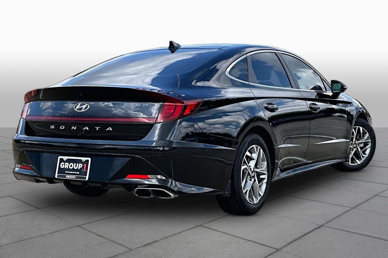 Used 2022 Hyundai Sonata SEL w/ Convenience Package FWD image 13
