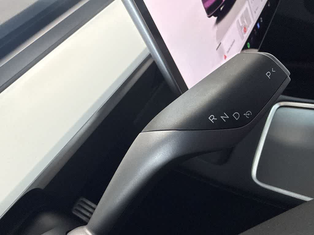 Used 2025 Tesla Model Y Performance AWD/4WD image 21