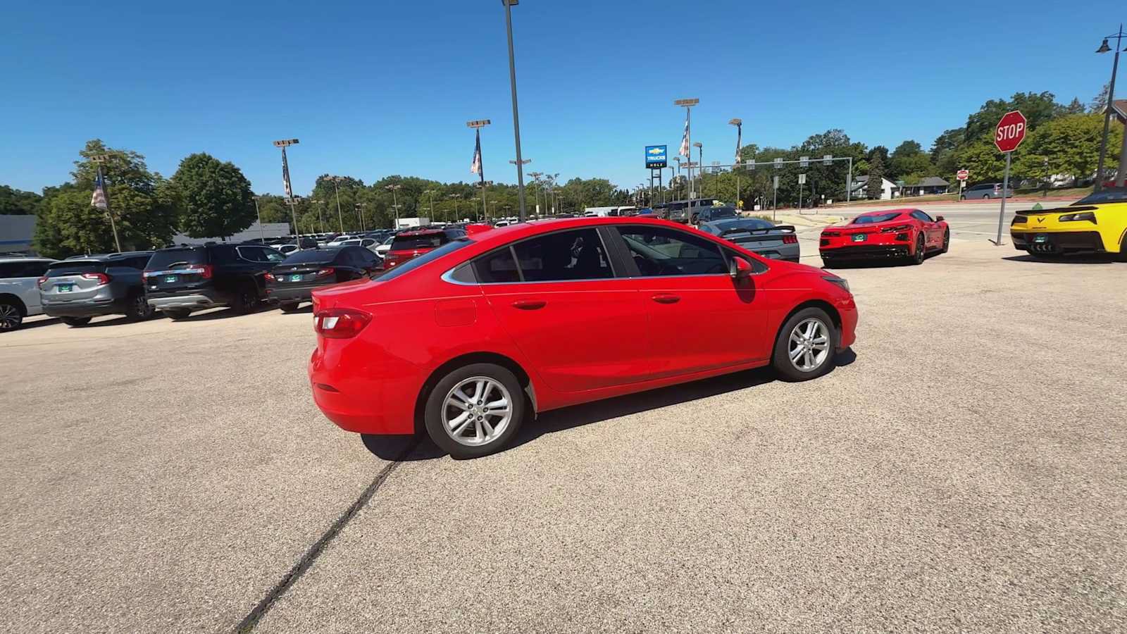Used 2017 Chevrolet Cruze LT w/ Convenience Package FWD image 8
