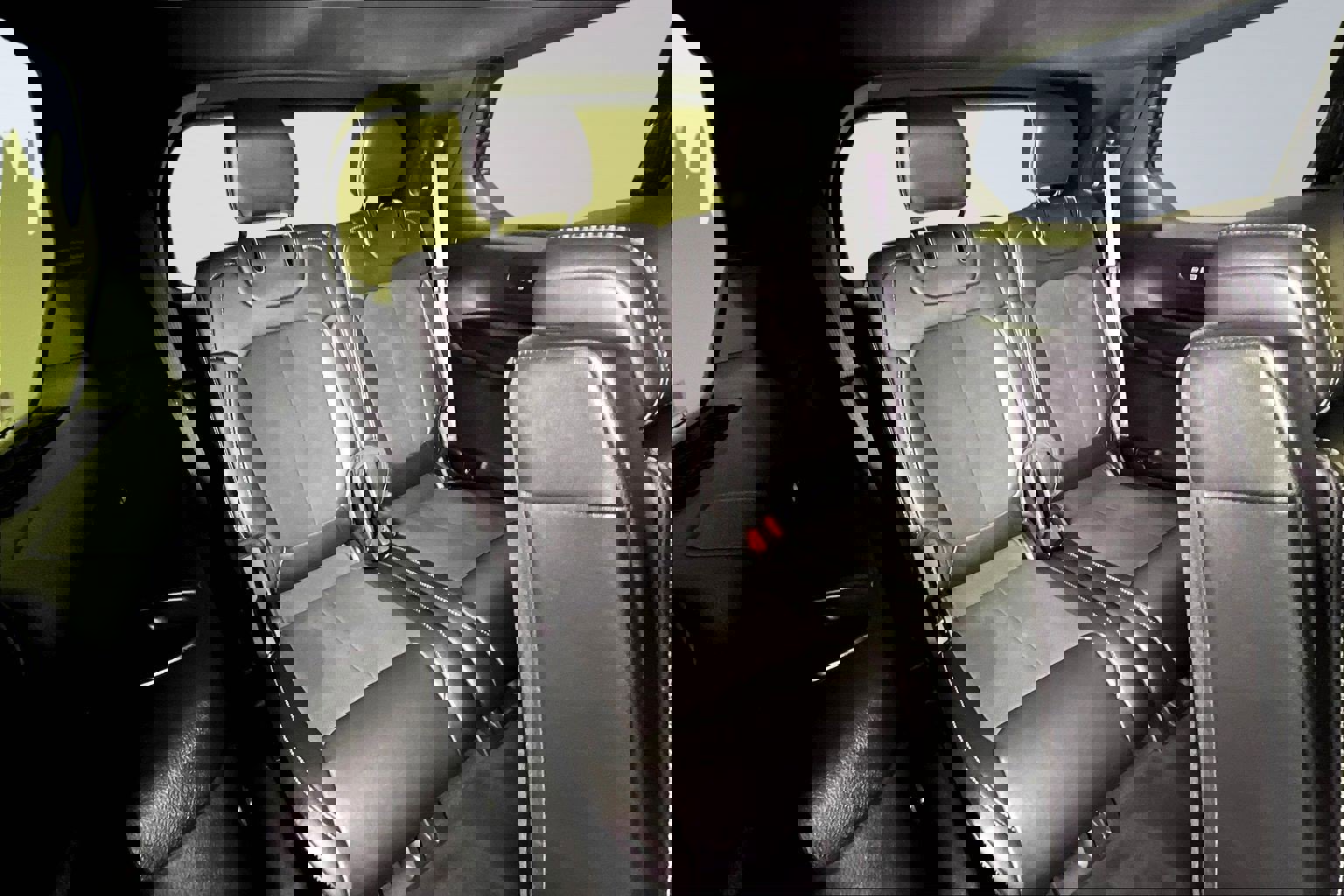 Used 2024 Jeep Grand Cherokee L Laredo image 25